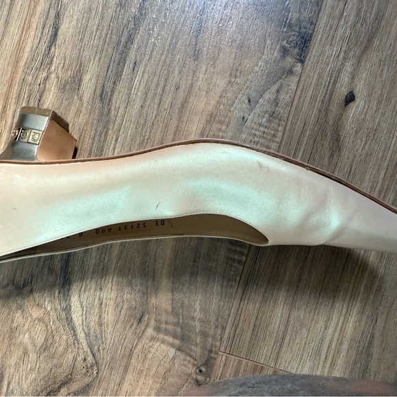 Salvatore Ferragamo Vintage Light Gold Metallic Sliver Gold Heel Isze 8 2A - Picture 8 of 15